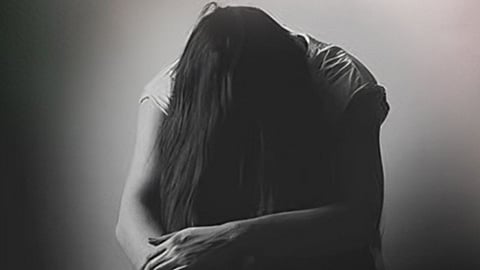 ठाणे के मंदिर में महिला के साथ किया अभद्र व्यवहार, बीजेपी कार्यकर्ता पर FIR दर्ज