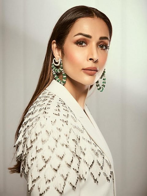 malaika arora home remedies and beauty tips for tight skin