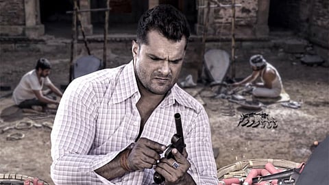 khesari lal yadav new bhojpuri film avaidh first look out