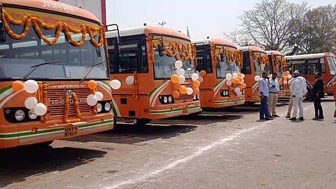 महाकुंभ 2025 में लगेगा यूपी रोडवेज की 7000 बसों का बेड़ा, 165 मार्गों पर दौड़ेंगी महाकुंभ स्पेशल बसें
