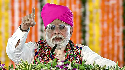 कच्छ में Diwali के मौके पर देश के जवानों को पीएम मोदी संबोधन! दुश्मन की बातों पर नहीं, सेनाओं के संकल्प पर है भरोसा