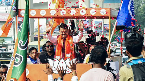महाराष्ट्र विधानसभा चुनाव के लिए आज सोमवार को महाराष्ट्र के उपमुख्यमंत्री नागपुर में रोड शो कर रहे है।