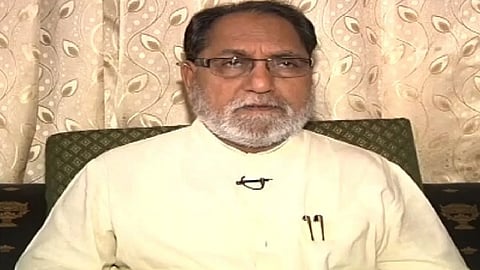 'RSS आतंकवादी संगठन, गांधी की हत्या पर बांटी थी मिठाई', कांग्रेस नेता हुसैन दलवई का विवादित बयान