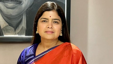 प्रमोद महाजन होते तो नहीं टूटता भाजपा और शिवसेना का गठबंधन, पूनम महाजन को याद आए पुराने संबंध