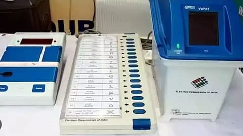 नासिक जिले में आगमी महाराष्ट्र विधानसभा चुनाव के लिए 3 निर्वाचन क्षेत्रों लगेंगे एक साथ 2 EVM