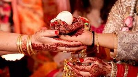 उत्पन्ना एकादशी' पर इन उपायों से विवाह की अड़चनें हो जाएंगी दूर