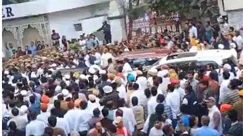 उदयपुर में भारी बवाल! सिटी पैलेस के बाहर देर रात हुआ पथराव, जानें क्या है मेवाड़ राजघराने में विवाद?