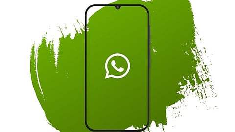 WhatsApp स्टेटस को बनाइए और भी क्रिएटिव! आया Layouts और Music Stickers का मजेदार फीचर