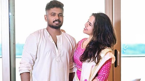 संजू सैमसन की पत्नी ने शतक लगाने के बाद खूब लुटाया प्यार