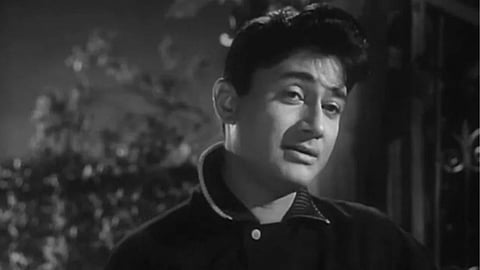 अशोक कुमार ने बदल दी थी देव आनंद की किस्मत, लुक देखकर शुरू हुई फिल्मी पारी