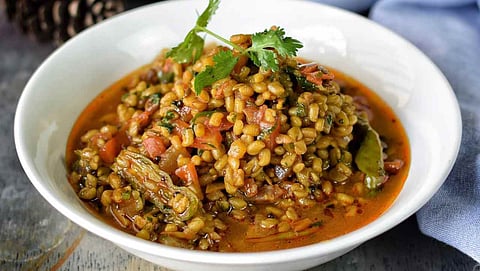 एक सब्जी खाकर हो गए हैं बोर, तो ट्राई करें मेथी दाना की स्वादिष्ट सब्जी, चाटते रह जाएंगे उंगलियां