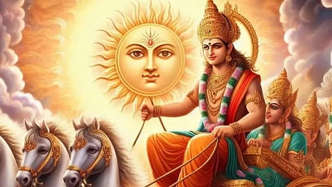 खरमास में भगवान सूर्य को जल के अर्घ्य के साथ अर्पित करें ये वस्तुएं, जीवन की बाधाएं होंगी दूर, नई सफलताएं चूमेंगी कदम