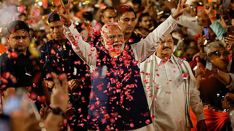 सियासी पिच पर मोदी सरकार के वो फैसले, जिन पर लोगों की रही नजर