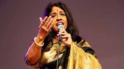 Kavita Krishnamurthy: लता मंगेशकर के साथ गाया पहला गाना, 15,000 से ज़्यादा गानों में बिखेरा अपनी आवाज़ का जादू