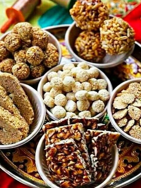 मकर संक्रांति पर इन राज्यों में खाते है व्यंजन