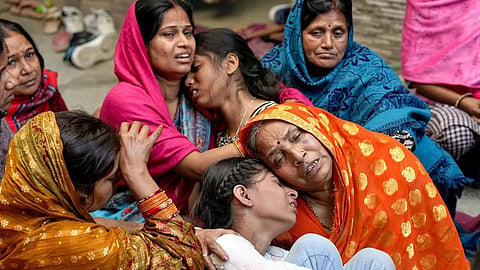 नई दिल्ली रेलवे स्टेशन पर भगदड़ संबंधी याचिका पर विचार करने से सुप्रीम कोर्ट का इनकार