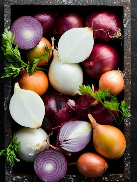 Raw Onion 7 (1)