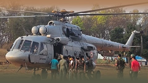 Jharkhand News: सारंडा जंगल में नक्सलियों का कहर, IED विस्फोट में दो CRPF जवान घायल