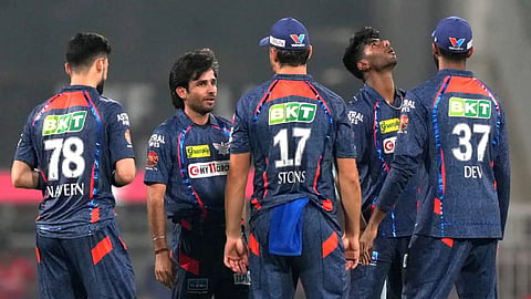 लखनऊ सुपर जायंट्स के कोच जस्टिन लैंगर ने कहा कि डीसी आईपीएल 2025 के खिलाफ मैच से पहले मयंक यादव फिर से चोटिल हो गए हैं