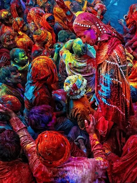 Holi (8)