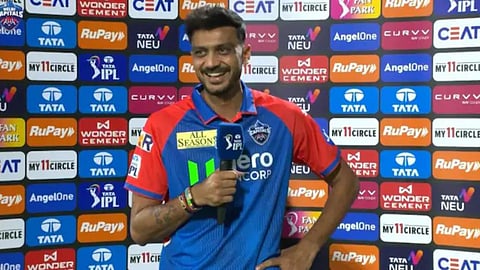 अक्षर पटेल ने पोस्ट मैच प्रेजेंटेशन में लिए मजे, जवाब सुनकर मुरली कार्तिक भी हो गए हैरान
