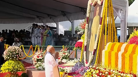 Ambedkar Jayanti: पीएम मोदी ने बाबा साहब को अर्पित की श्रद्धांजलि, कहा- उनके सिद्धांत और आदर्शों से बनेगा विकसित भारत