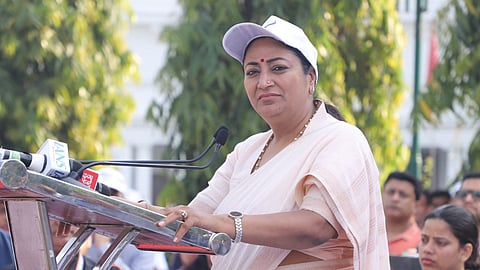 BJP ने बदली जमीनी सियासत की चाल, 14 जिलों को मिले नए कप्तान; झुग्गीवासियों के लिए CM रेखा का बड़ा ऐलान