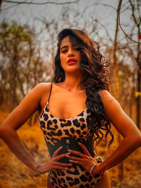Poonam Pandey (9)
