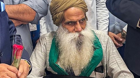 'केजरीवाल को बचाने के लिए कुचल दिया आंदोलन', अनशन तोड़ते ही गरजे जगजीत डल्लेवाल, बोले- भगवंत मान ने पीठ में छुरा घोंपा