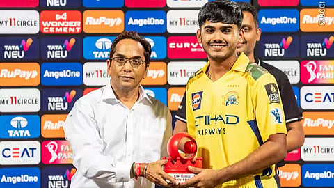 CSK कोच फ्लेमिंग ने की आयुष म्हात्रे की तारीफ, कहा- इस खिलाड़ी में दिखती है मॉडर्न T20 क्रिकेटर की झलक