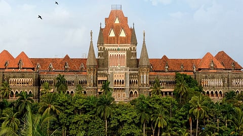 महाराष्ट्र सरकार ने जमीन ले ली पर मुआवजा नहीं दिया, HC ने लगाई फटकार, जानें क्या है पूरा मामला