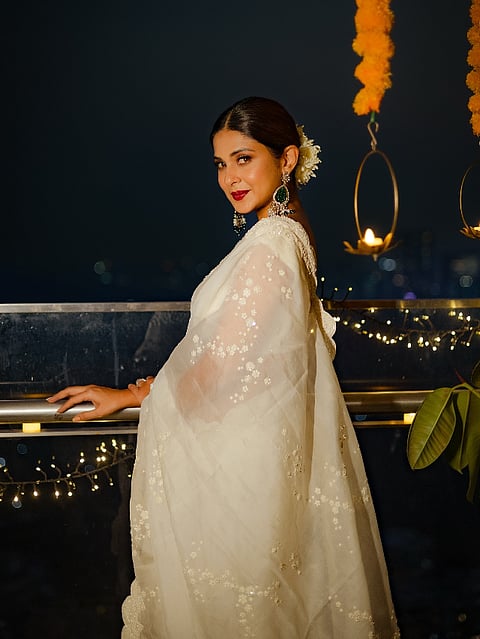 Jennifer Winget networth in rupees