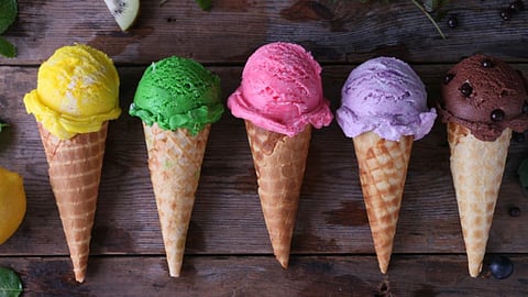 Ice Cream खाने के हैं शौकीन, तो खाने से पहले इसके गंभीर नुकसान जान लीजिए