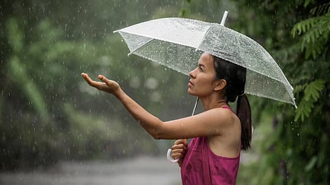 बिन मौसम बारिश में अपनी सेहत का रखें ख्याल