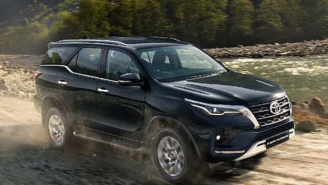Toyota Fortuner ने पार की 3 लाख यूनिट्स की बिक्री, बनी भारत की सबसे भरोसेमंद SUV