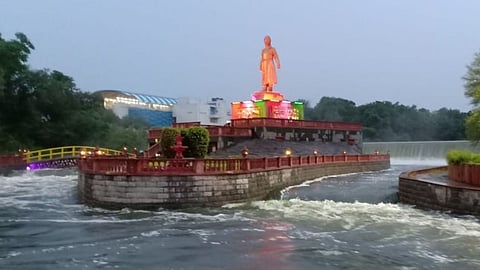 अंबाझरी तालाब में ओवरफ्लो