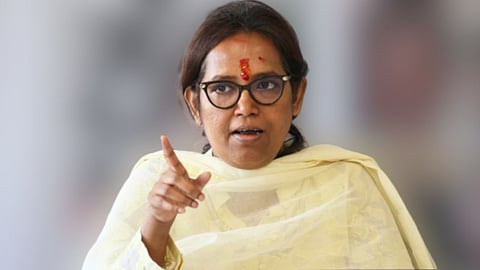 कांग्रेस सांसद वर्षा गायकवाड