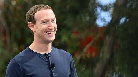 आधुनिक युद्ध की नई परिभाषा: मेटा और Mark Zuckerberg अब बना रहे हैं स्मार्ट सैनिकों के लिए AI टेक्नोलॉजी