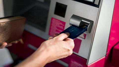 Know How can you Withdraw cash from atm without debit card