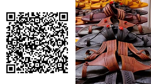 Kolhapuri Sandal: कोल्हापुरी चप्पल भारत के सबसे फेमस और प्रतिष्ठित पारंपरिक शिल्पों में से एक, कोल्हापुरी चप्पल, न केवल घरेलू फैशन की दुनिया में बल्कि अंतर्राष्ट्रीय बाजारों में भी छा गई है।