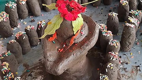 सावन में कैसे करें पार्थिव शिवलिंग की पूजा, जानिए किसने की थी सबसे पहले पूजा
