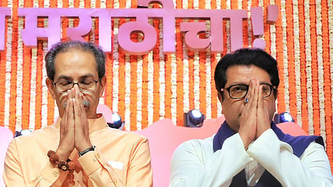 उद्धव-राज एकसाथ: मराठी अस्मिता के बहाने राजनीतिक लाभ लेने की तैयारी