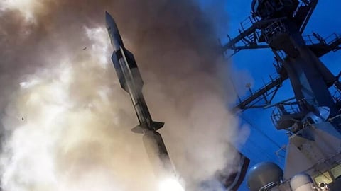 अमेरिका ने विदेशी धरती से दागी टायफून मिसाइल, US की चाल से चीन में मचा हड़कंप