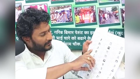 कांग्रेस कार्यकर्ता ने पेश किए सबूत (pic credit; social media)