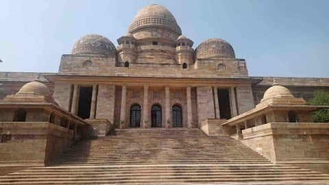 Bombay High Court PIL Permission sought to make the Registrar a respondent