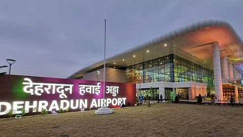 CBI की बड़ी कार्रवाई, देहरादून एयरपोर्ट पर 232 करोड़ के गबन का मामला, सीनियर मैनेजर गिरफ्तार