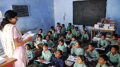 Chhatrapati Sambhaji Nagar : महाराष्ट्र में शिक्षकों के ट्रांसफर में पारदर्शिता को लाने के लिए राज्य सरकार ने अहम कदम उठाया है। इस सिस्टम ते अंतर्गत 1 ही समय में 40,000 ट्रांसफर पूरे किए गए।