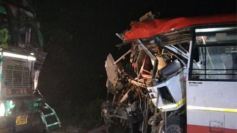 jaunpur road accident