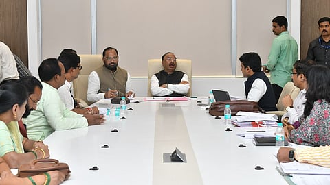 Chandrapur News: चंद्रपुर और घुग्घुस में नजूल धारकों को जमीन के स्थायी पट्टे दिए जाने और विभिन्न मुद्दों पर एक बैठक आयोजित करने की मांग विधायक जोरगेवार ने की।