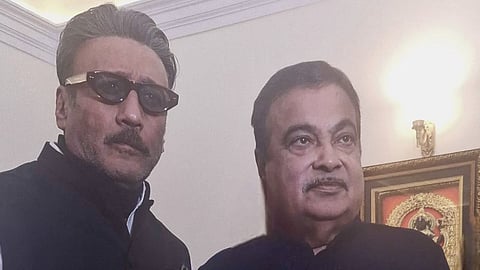 Actor Jackie Shroff met Nitin Gadkari